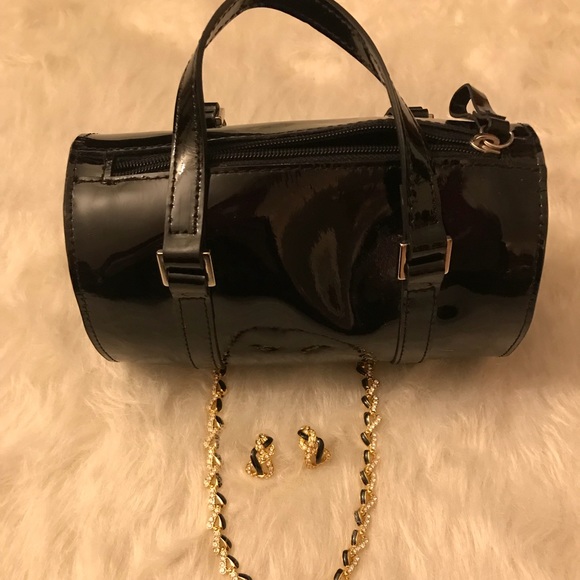 EUC Prague mini bag. SOLD - Picture 2 of 7